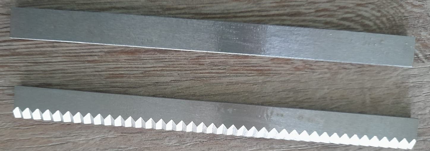 CUCHILLA Y CONTRACUCHILLA ( ZP100) 120MMX10MMX4MM ZIG-ZAG