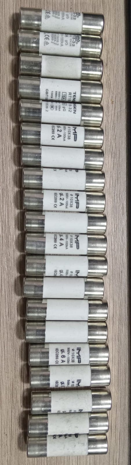 FUSIBLE CERÁMICO 10X38 (UNIDAD)