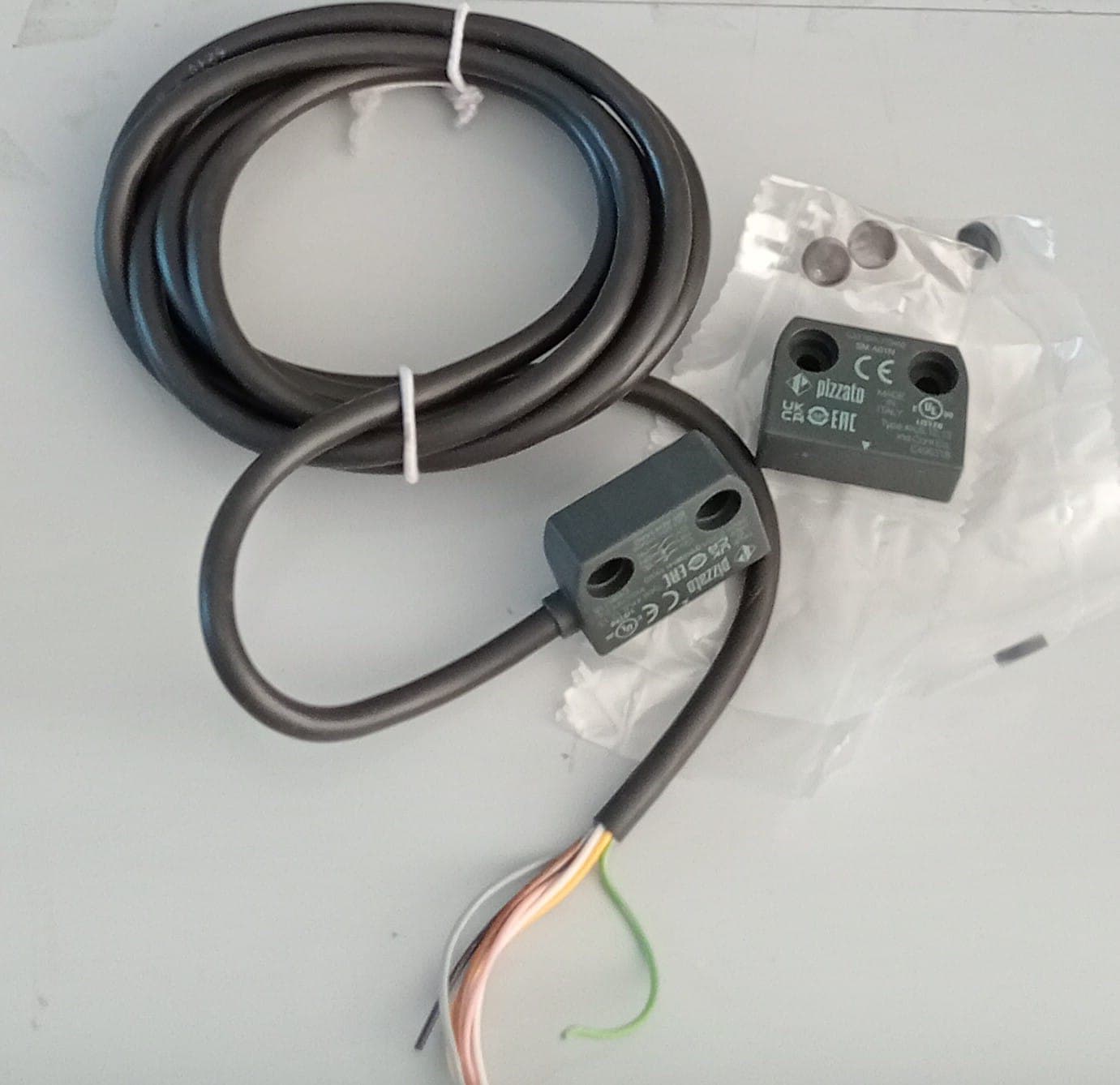 SENSOR PARA GUARDA PIZZATO SR AD41AN2-A01N