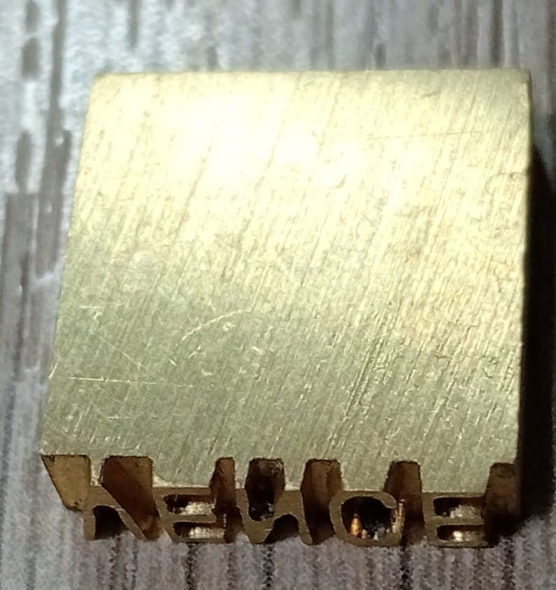 TIPO EN BLOQUE 4MM