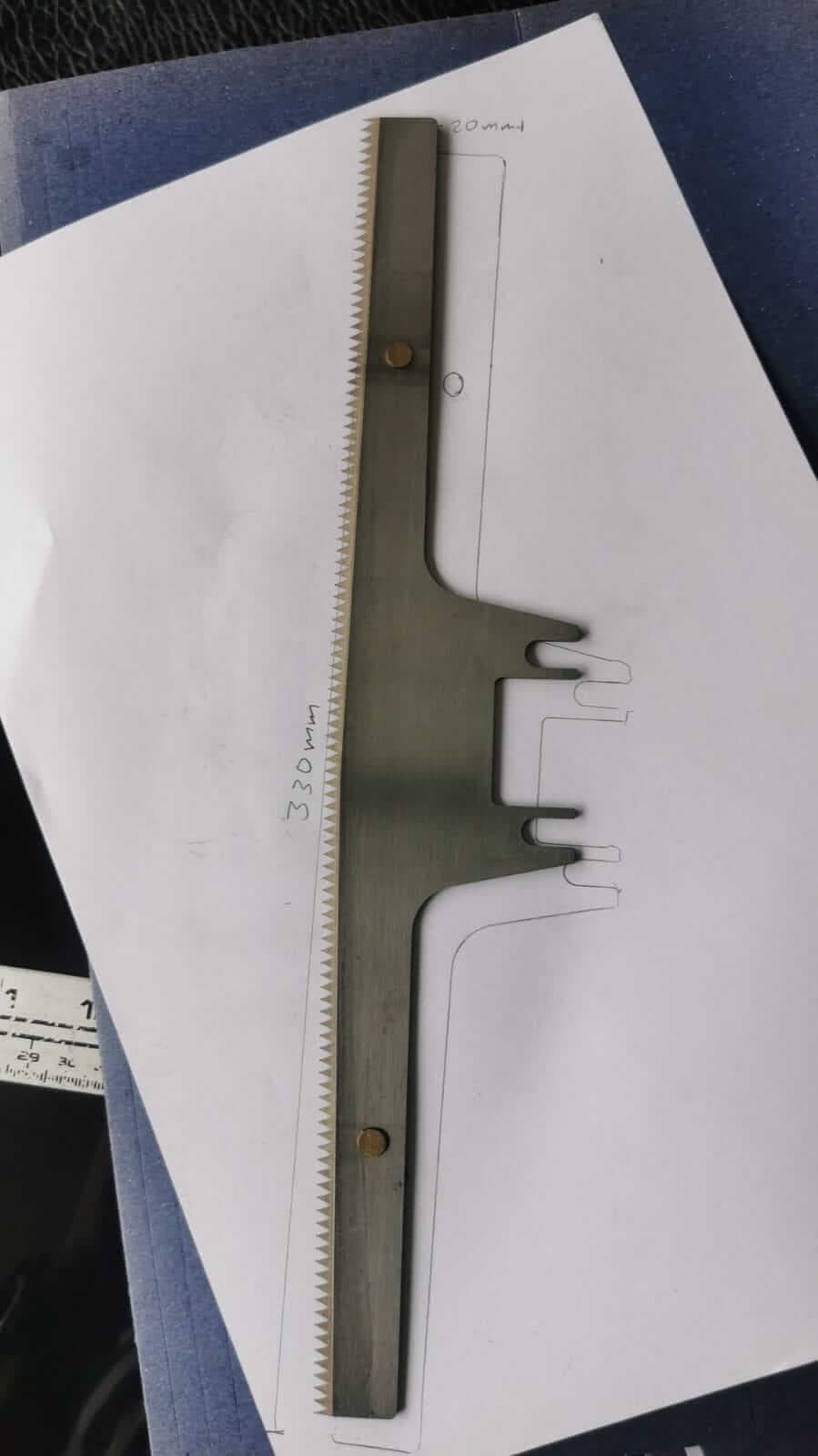 CUCHILLA EN T 330MM X 60MM X 65MM