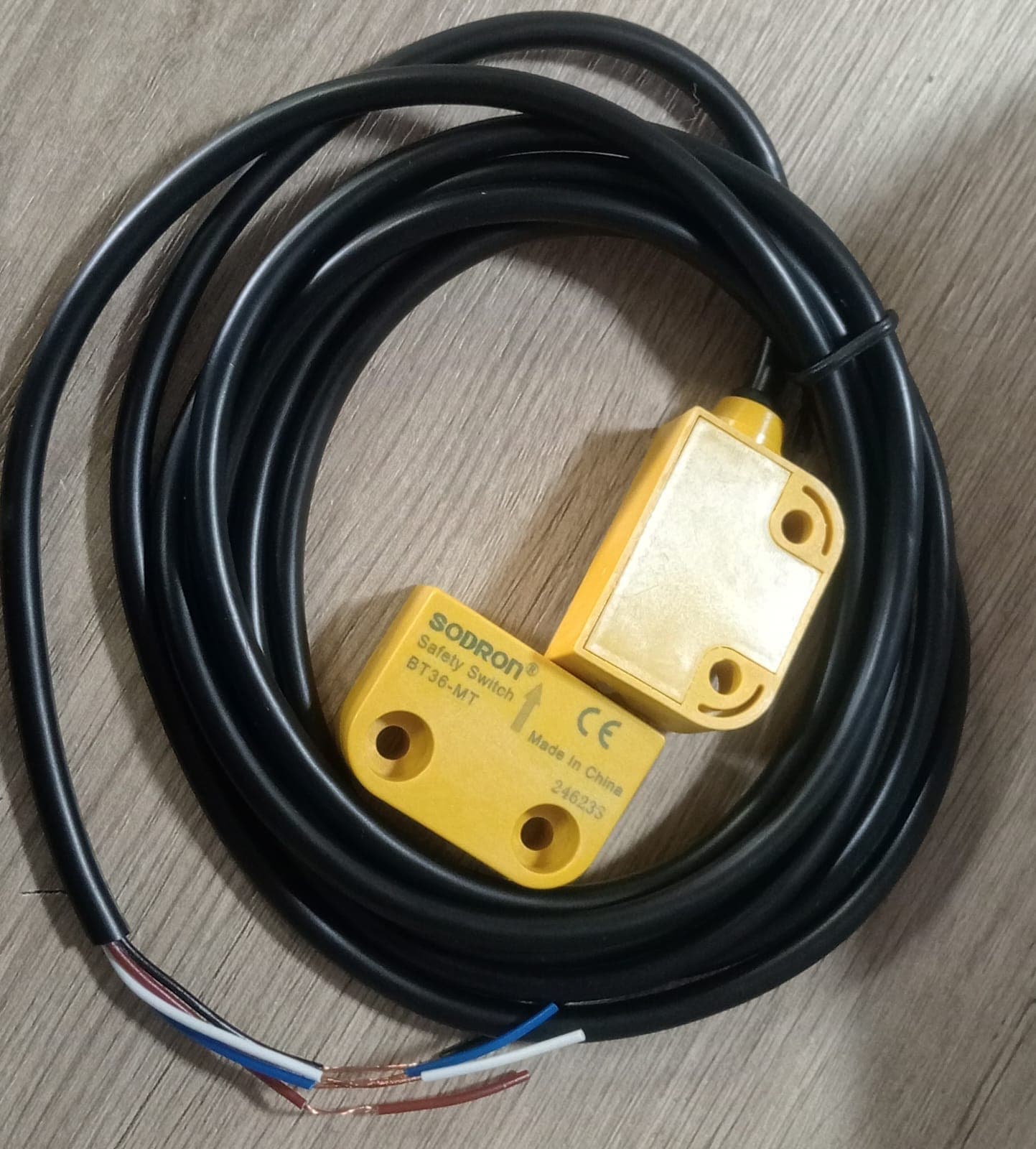 SENSOR DE PROXIMIDAD PARA GUARDA SODRON BT36-20BPA2 (10-30VDC)