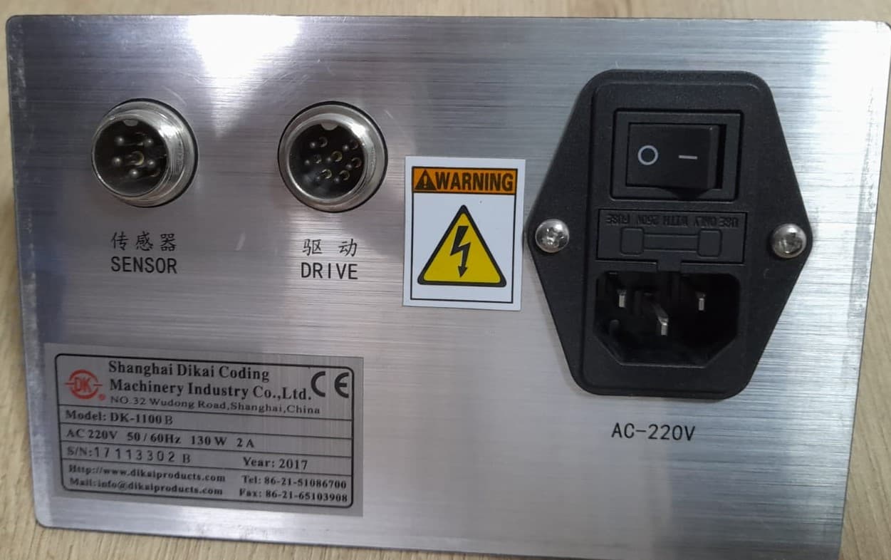 TABLERO TRASERO CON CONECTORES