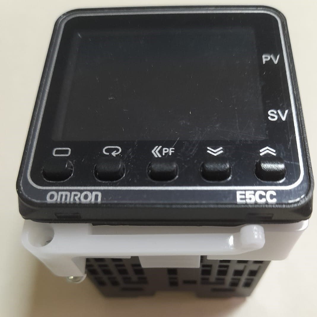 PIROMETRO CONTROL DE TEMPERATURA OMRON E5CC-QX2ASM-800