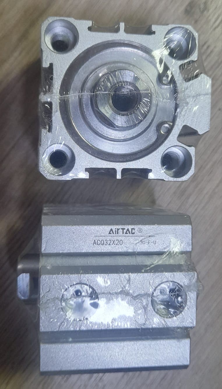 CILINDRO PNEUMATICO AIRTAC ACQ32 X 20