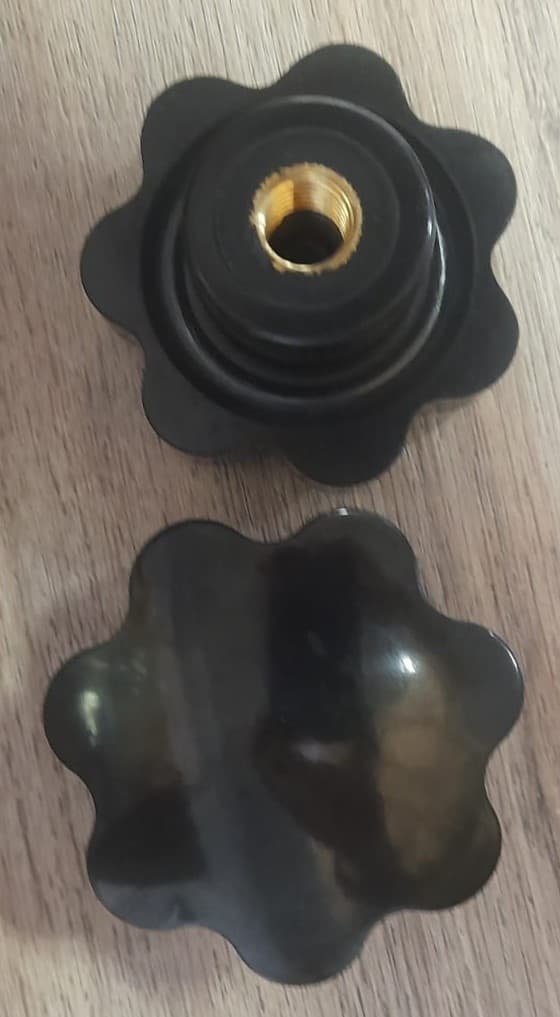 PERILLA DE AJUSTE MANUAL M12 X 50 PEQUEÑA