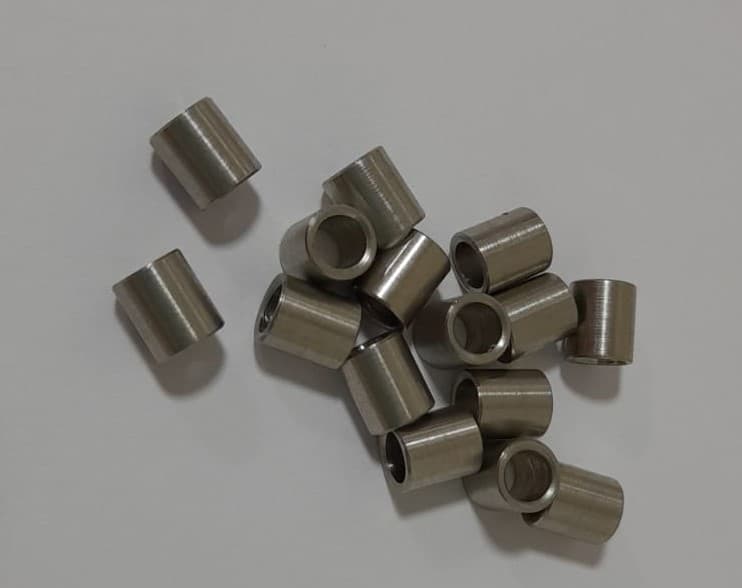 BUJE METALICO PARA TOLVA PESADORA PARA 10 TOLVAS DE 1 L