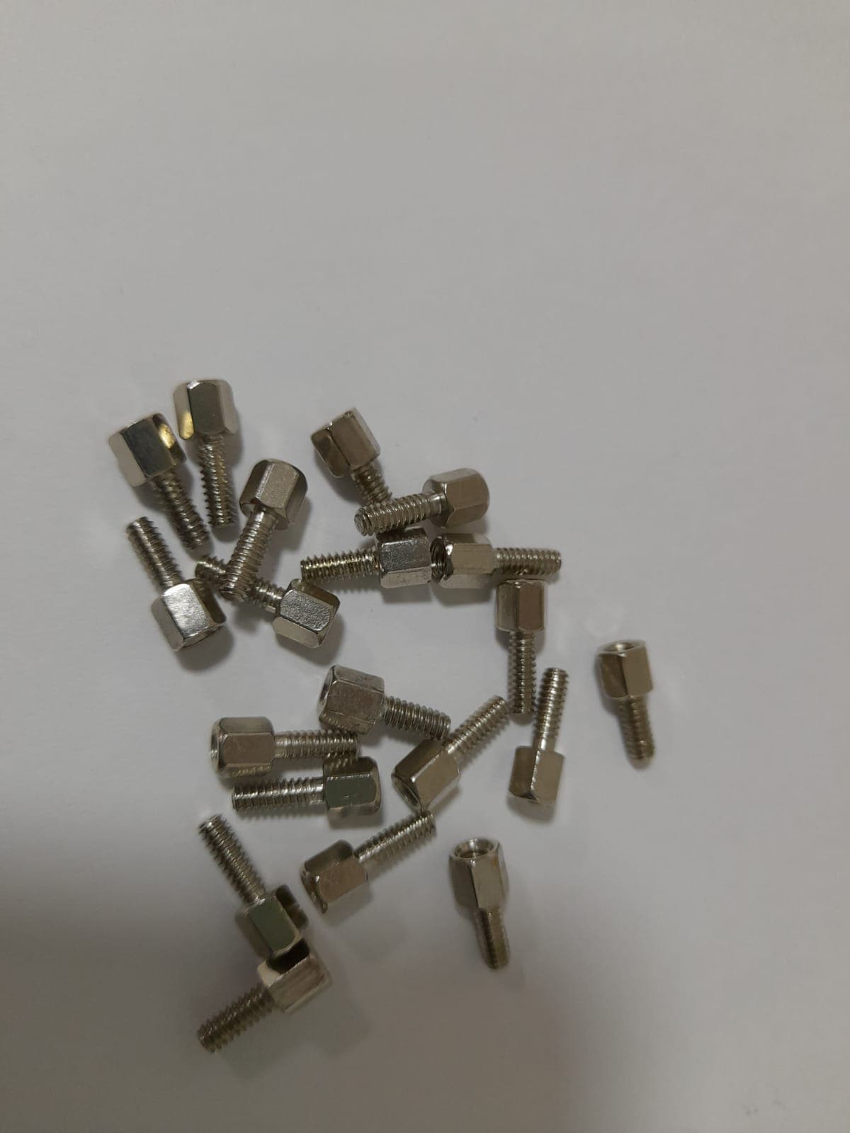 TORNILLO FIJACIÓN DE PUERTO USB