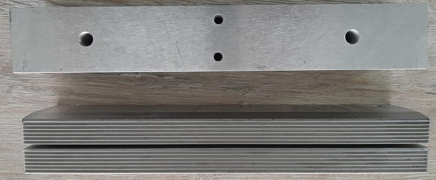 MORDAZA VERTICAL 220X45X30MM