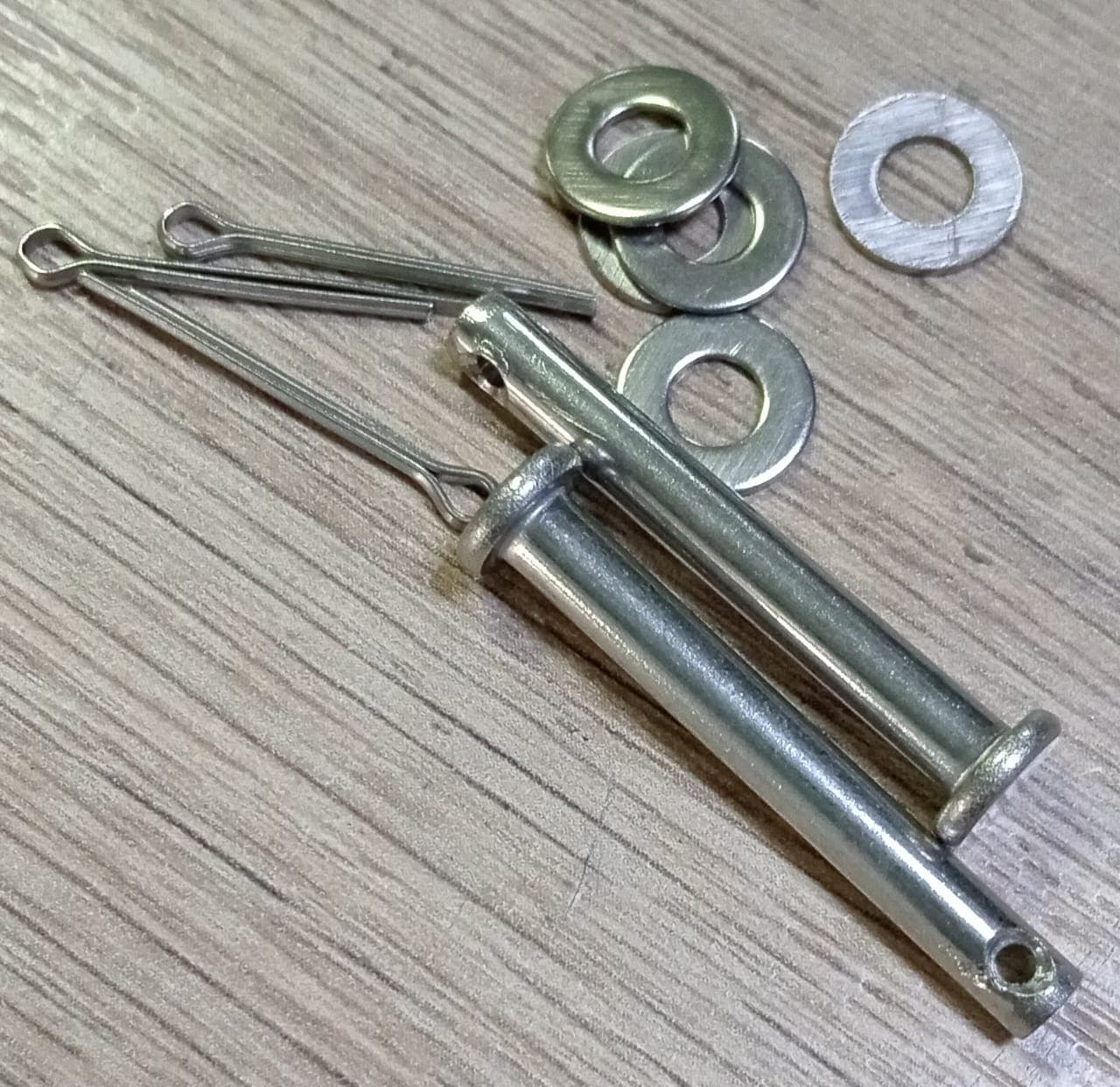 PIN + PASADOR + ARANDELA PARA DETENER EL EMPUJADOR (UNO DE C/U)