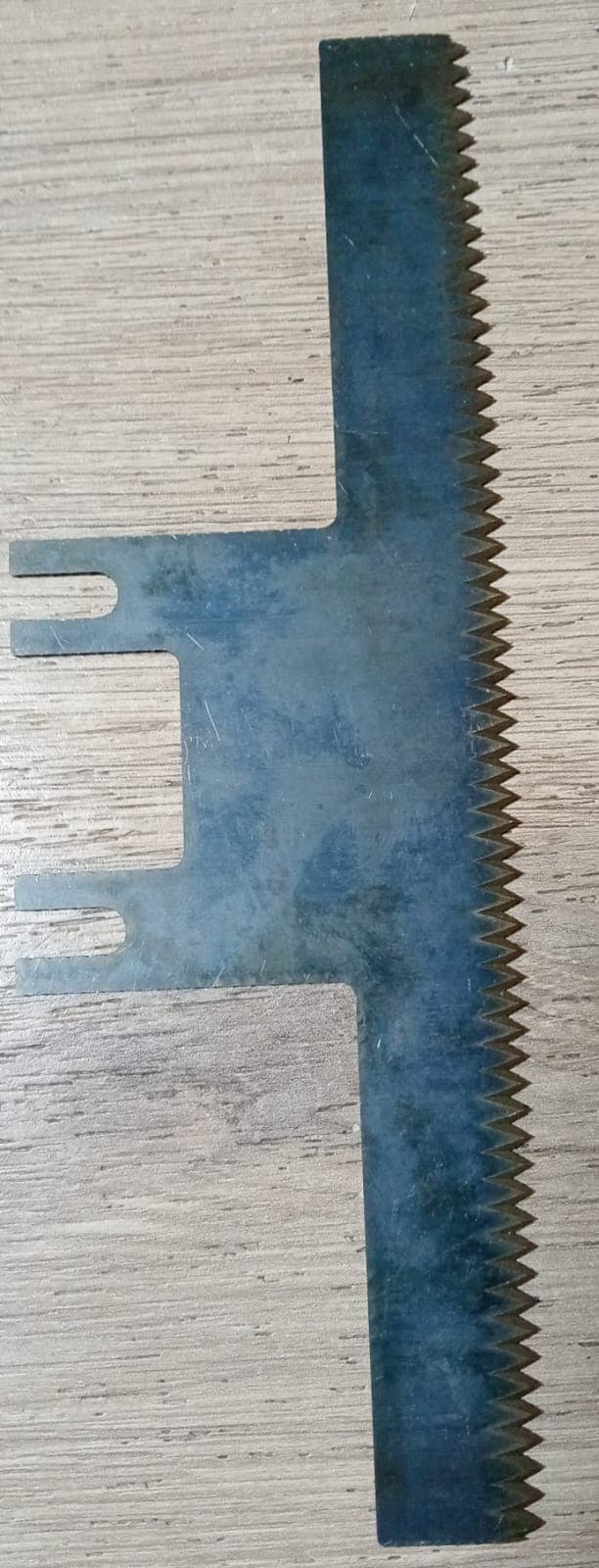 CUCHILLA FORMA DE T 178X60X1.5