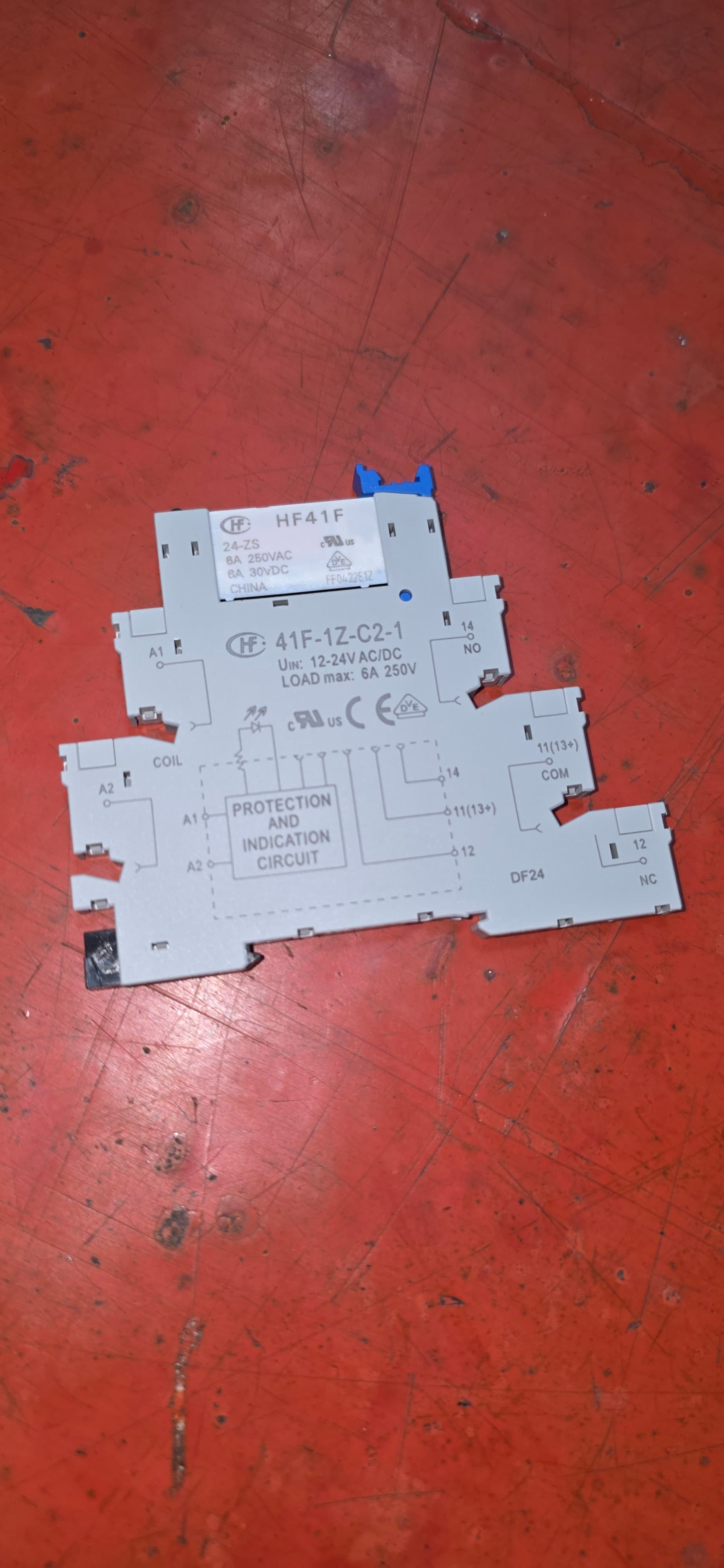 RELEVO 41F-1Z-C2-1 12-24V AC/DC 6A 250V