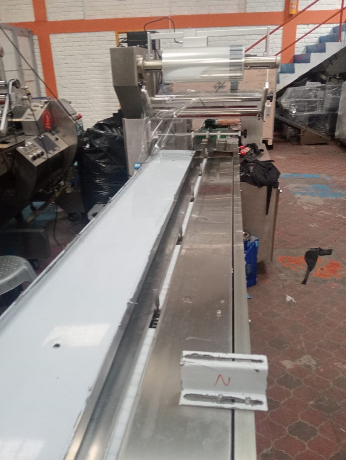 EMPACADORA HORIZONTAL INOX JK-ZS600B 3 SERVOS 1 MORDAZA