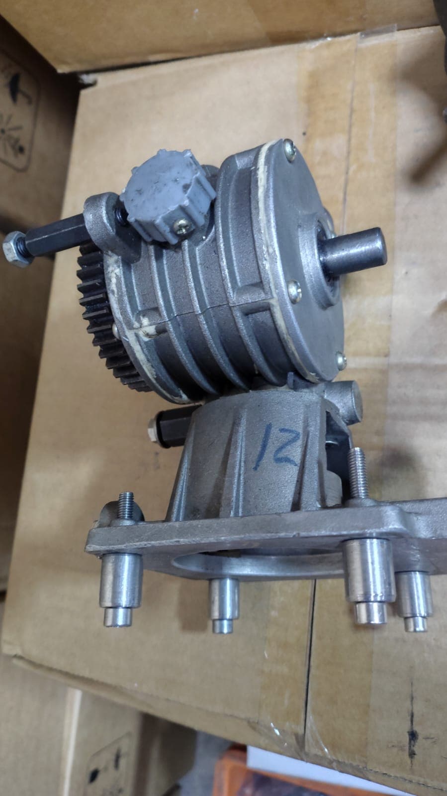 CAJA REDUCTORA 770 - 810
