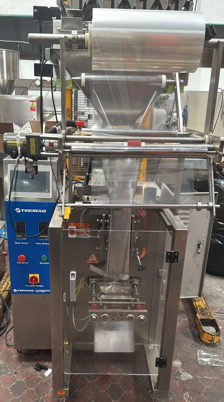 EMPACADORA VETICAL CON SERVOMOTOR SIN DOSIFICADOR EVL S-202-SS