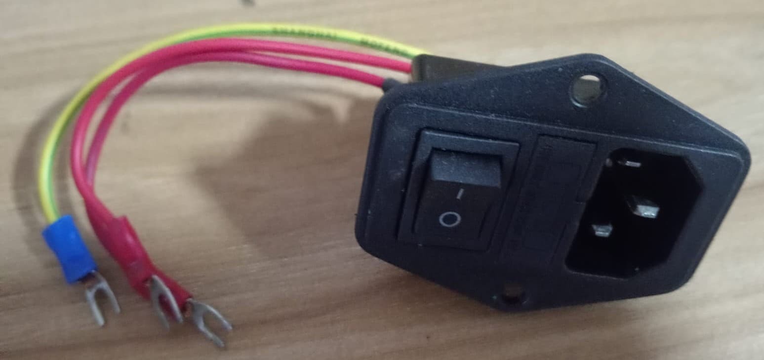 CONECTOR FIJO HEMBRA PORTAFUSIBLE-INTERRUPTOR 110V