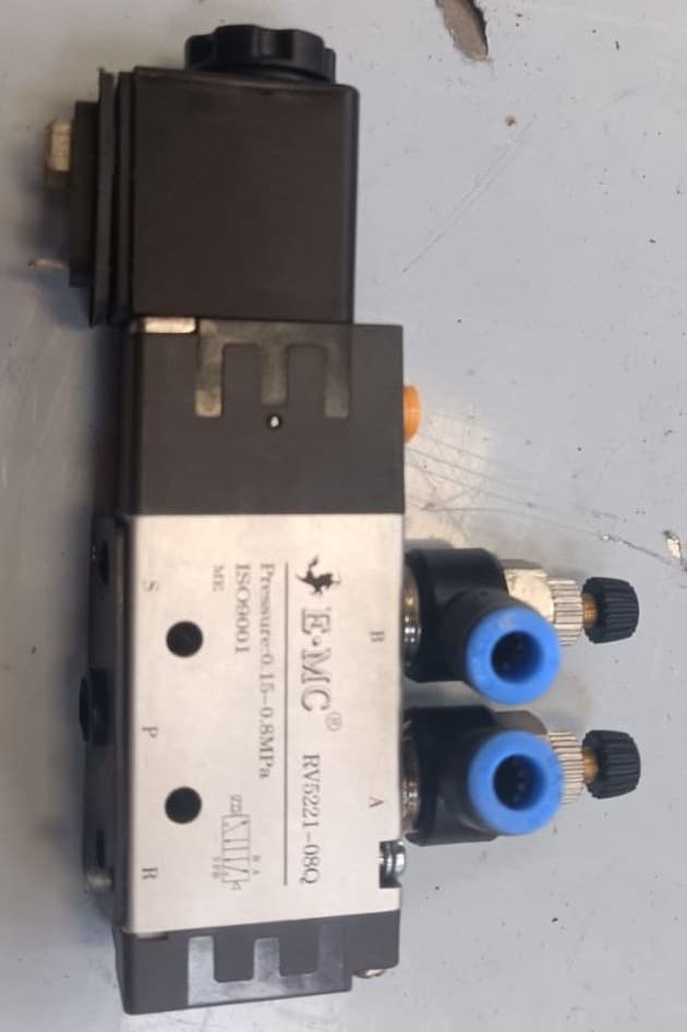 ELECTROVÁLVULA 3/2 24V 1/4NPT REF.EMC RV5221-08Q